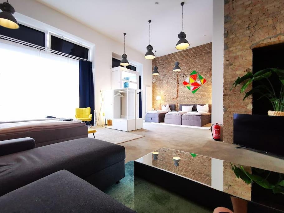 Sc 00 Loft By Rockchair L Superhost Status L Unique & Style Loft 205 Sqm 2 Floors Tablefootball Tabletennis 3 Bathrooms Boxspringbeds Welcomes You! Appartement *