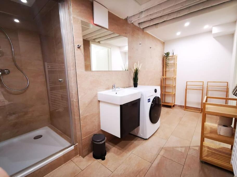 Appartement Sc 00 Loft By Rockchair L Superhost Status L Unique & Style Loft 205 Sqm 2 Floors Tablefootball Tabletennis 3 Bathrooms Boxspringbeds Welcomes You! *