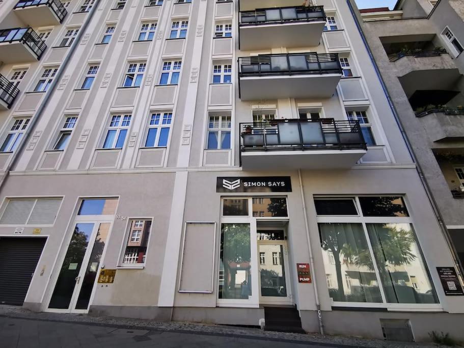 Sc 00 Loft By Rockchair L Superhost Status L Unique & Style Loft 205 Sqm 2 Floors Tablefootball Tabletennis 3 Bathrooms Boxspringbeds Welcomes You! Appartement Berlin