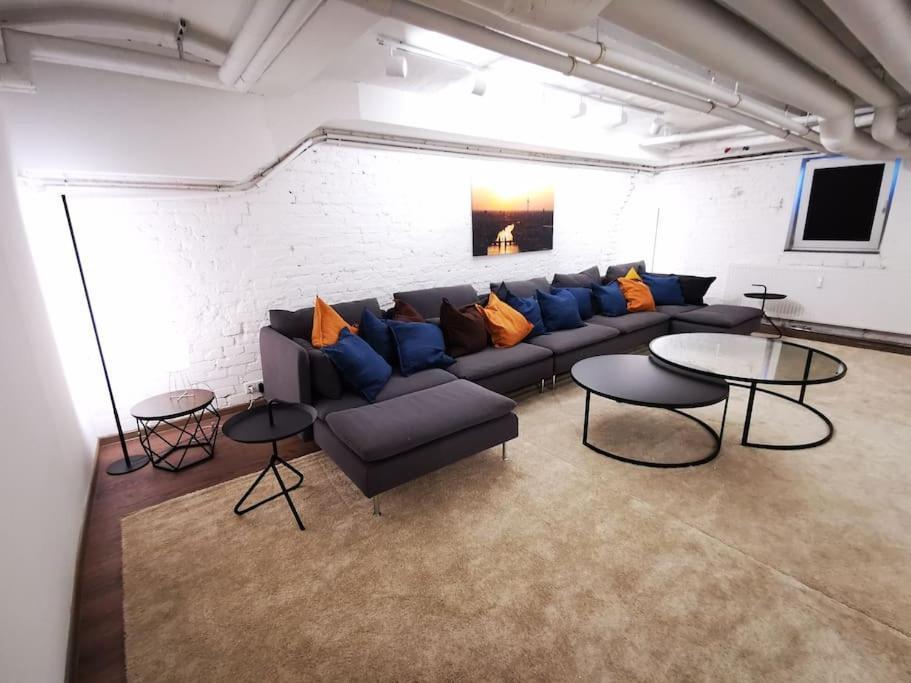 Appartement Sc 00 Loft By Rockchair L Superhost Status L Unique & Style Loft 205 Sqm 2 Floors Tablefootball Tabletennis 3 Bathrooms Boxspringbeds Welcomes You! *